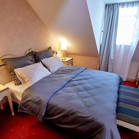 Residence Hoteliere Du Domaine Chablis Exteriör bild